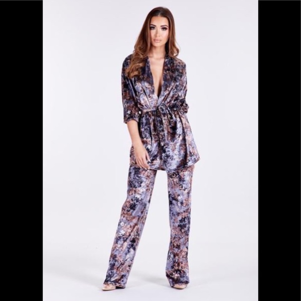 SUNDARBAY LUXE DEVOURE SET - LEAD